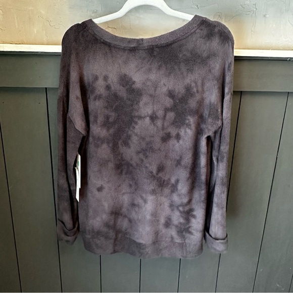 NEW Nine Britton Super Soft Black Charcoal Crewneck Top size M - Picture 2 of 11